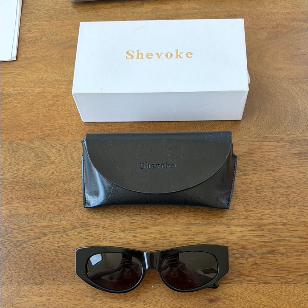 Never used Shevoke Jen 002 black sunglasses